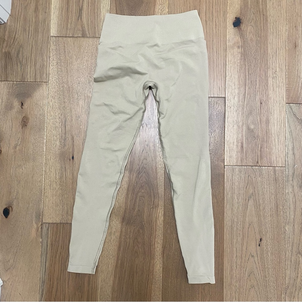 Alphalete Amplify leggings medium